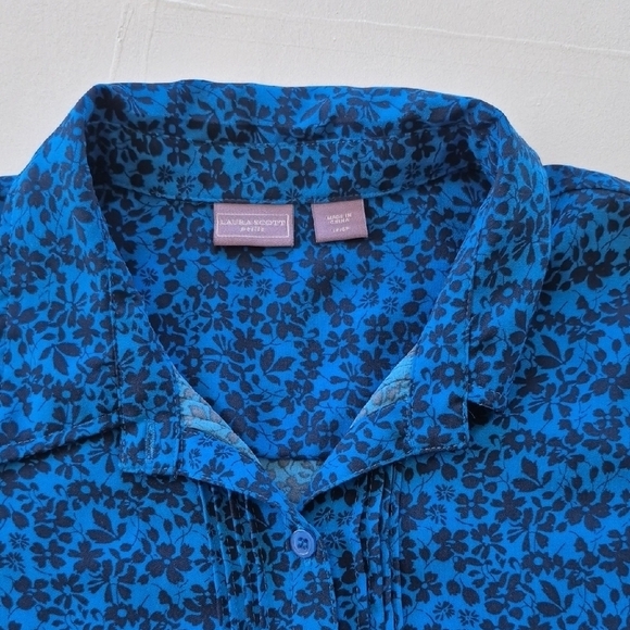 Laura Scott Blue Floral Blouse - Picture 3 of 5